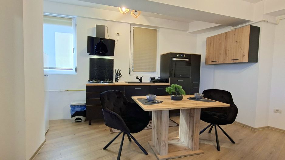 Apartament cu 2 camere si loc de parcare subteran - Poză 10