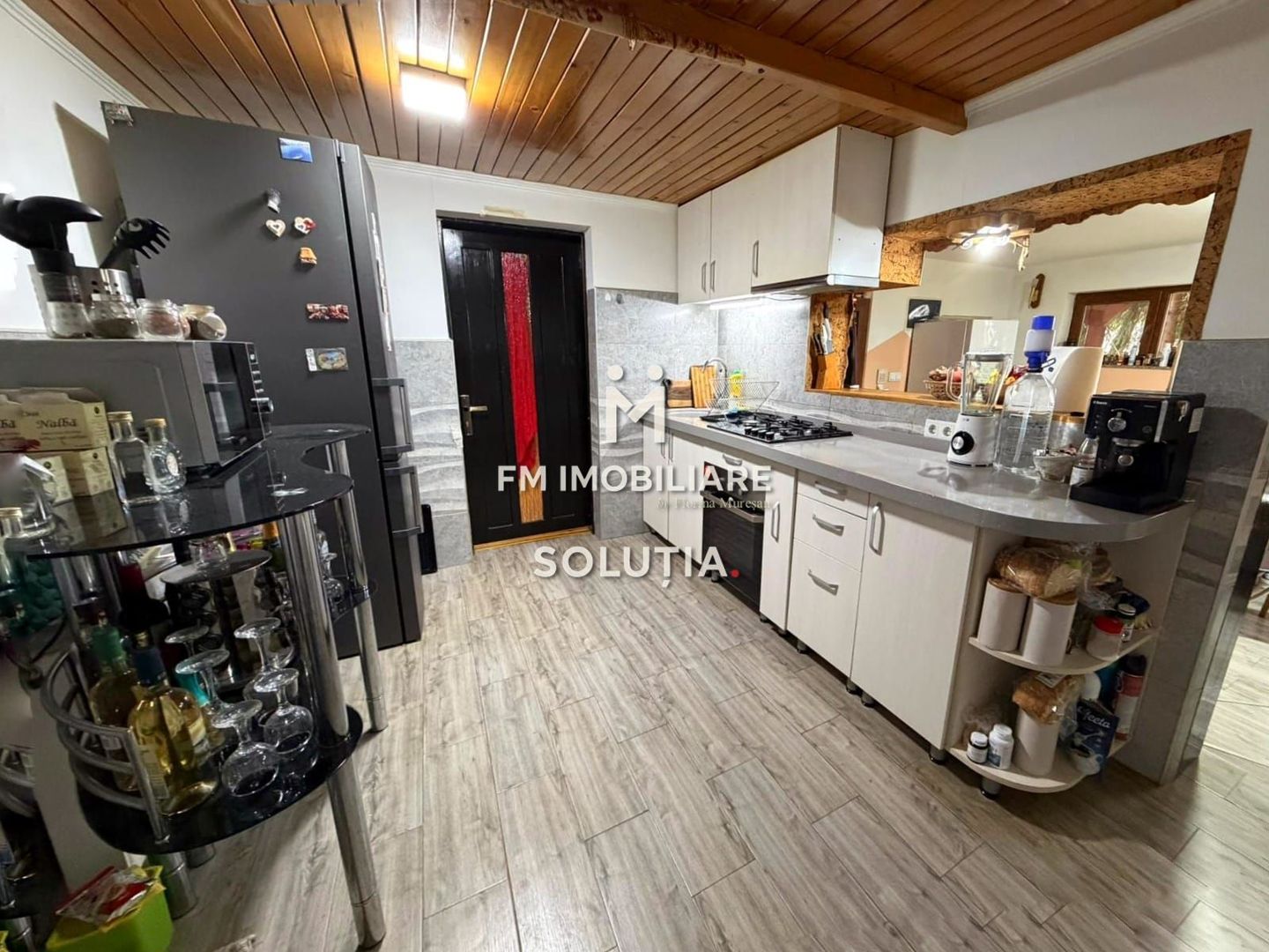 Casă de  vânzare cu vedere panoramică - Poză 7