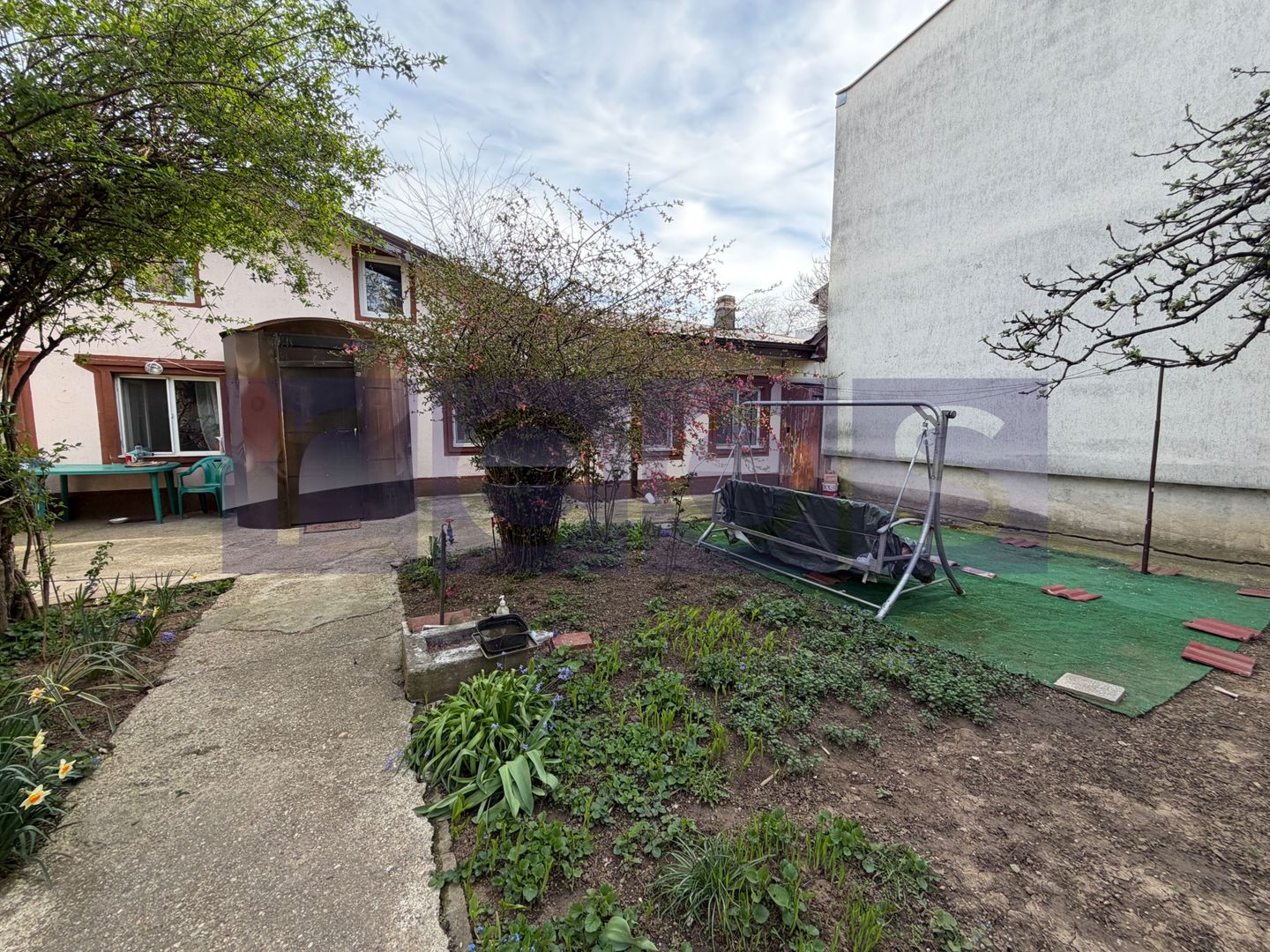 VANZARE CASA | TEREN 481 MP | CONSTRUCTIE 2001 | GARAJ SI BECI - Poză 2