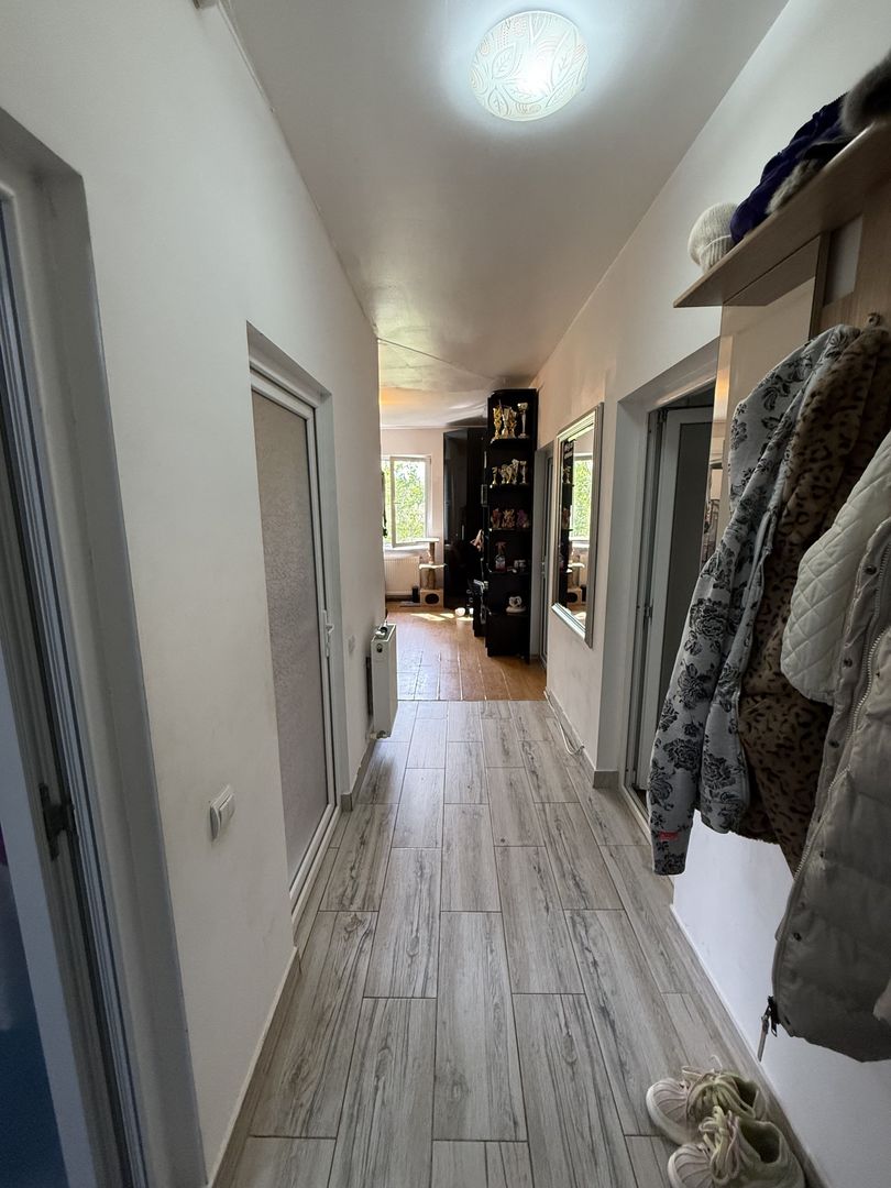 Ap 3 camere - transformat din alipirea a 2 garsoniere - 62 mp - parter - Poză 16