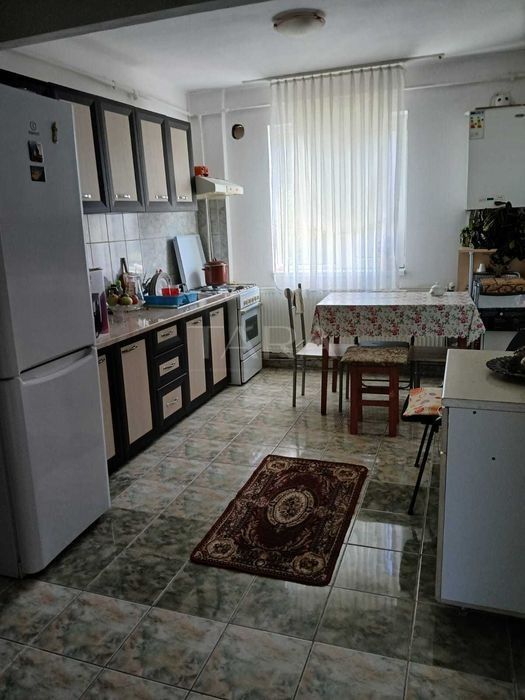 Apartament cu 3 camere, zona Bogdan Vodă - Poză 4