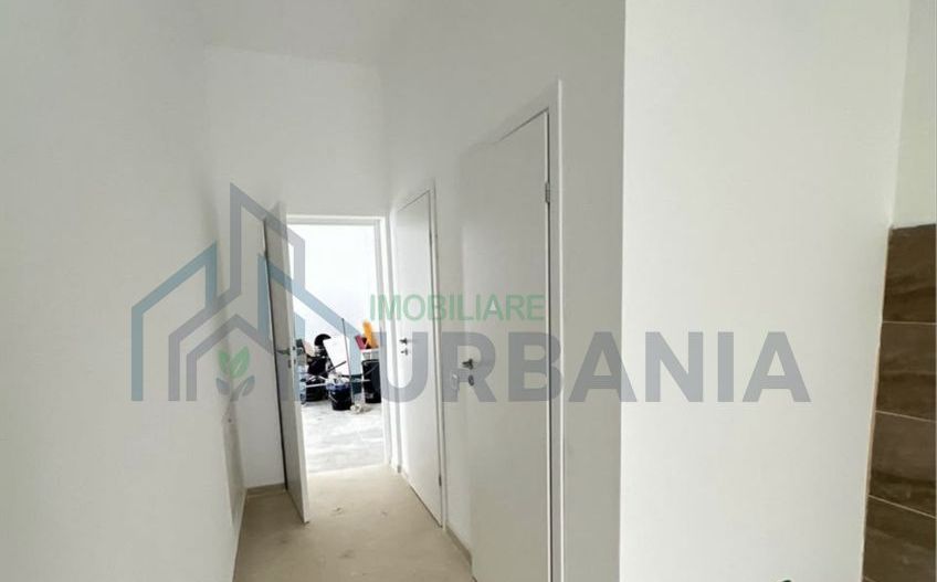 Spatii Comerciale de Vanzare/Inchiriere- 2 min. Manta Rosie, Hlincea - Poză 5