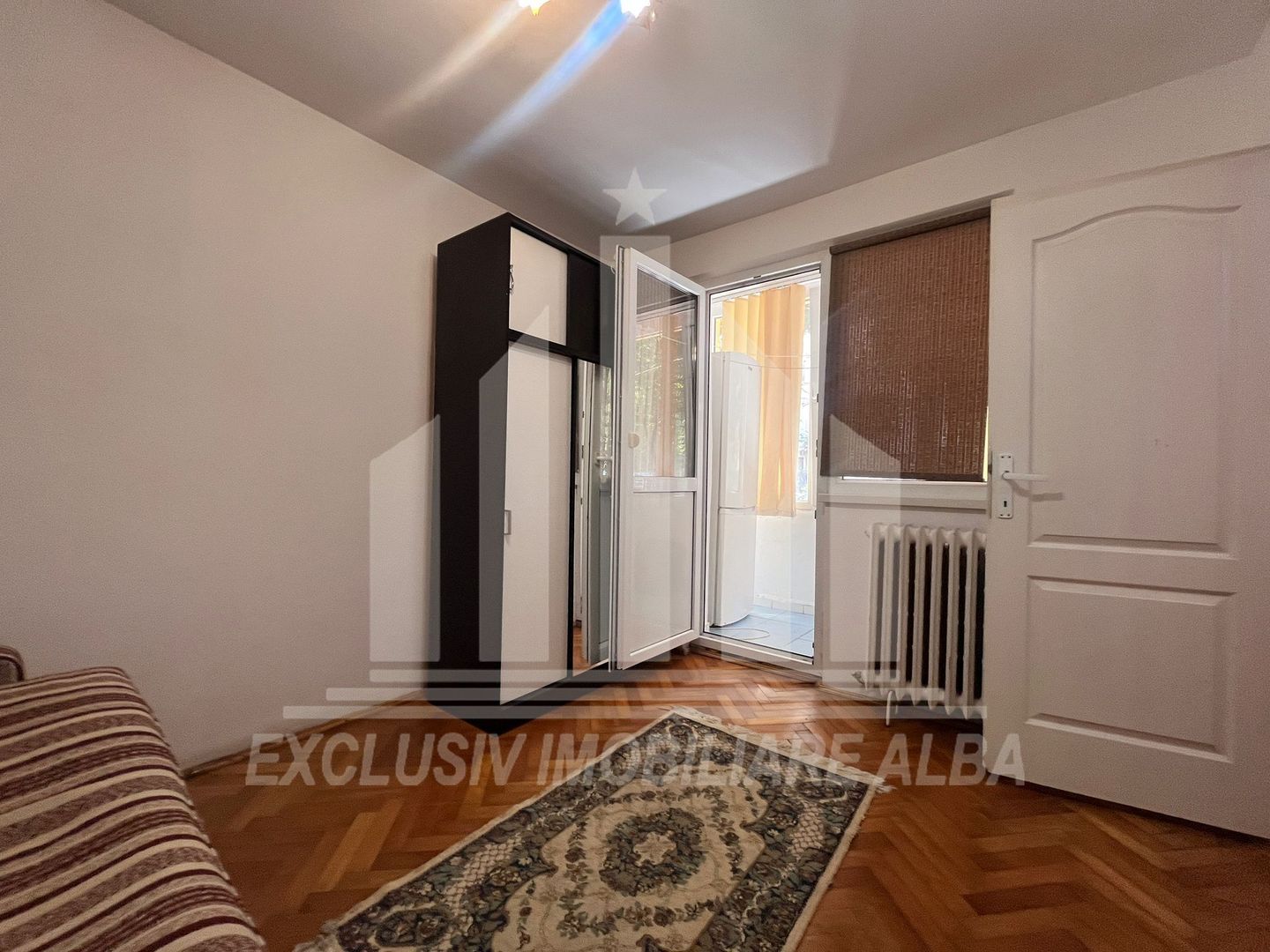 Apartament 2 camere de vanzare  in zona Centru - Poză 4