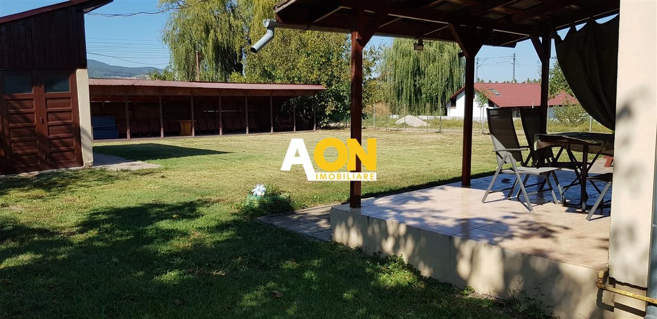 Casă de închiriat, 3 camere, cu terasă și garaj, Partoș - Poză 5