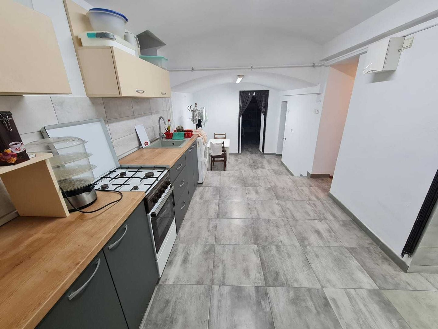 Apartament in vila zona Baicului - Poză 3