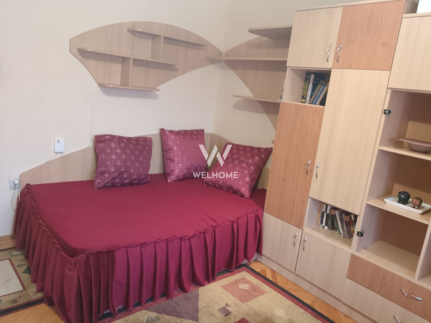 Casă individuală cu 2 apartamente separate, teren 650 mp, garaj și terasă - Poză 13