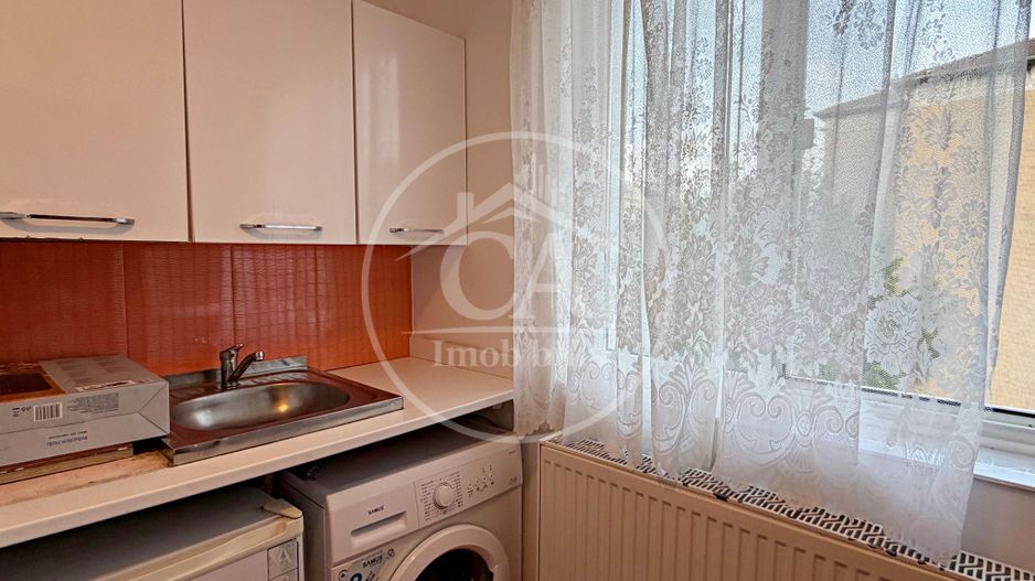 Garsonieră de vânzare, zona Rogerius - Poză 2