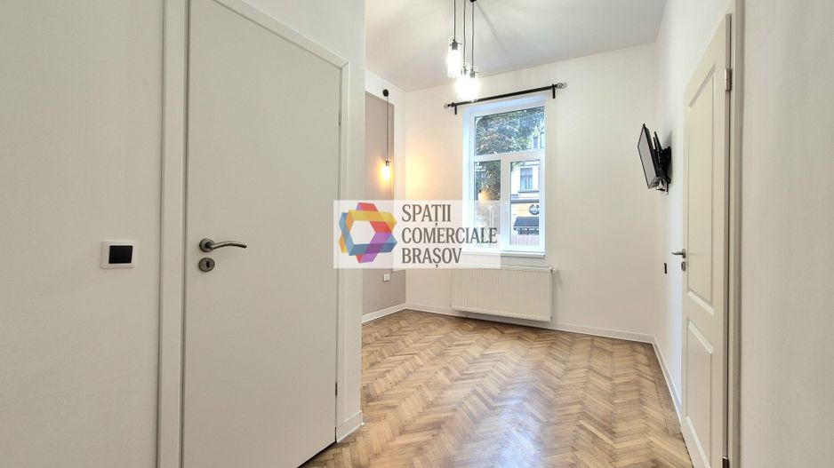 Spatiu de birouri la casă - 225 mp - Poză 10