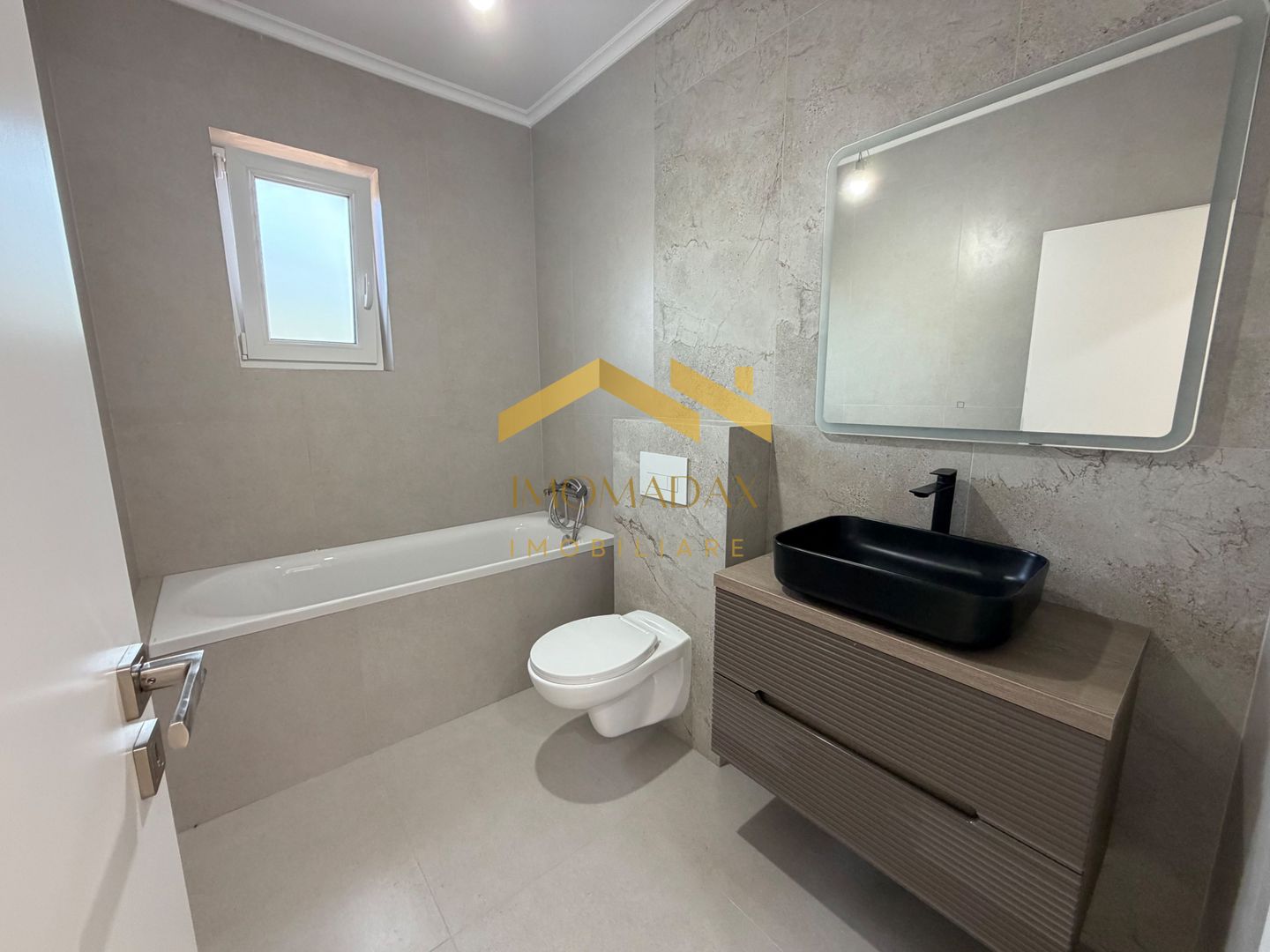 -Casa individuală -4 camere -2 băi - - Poză 8