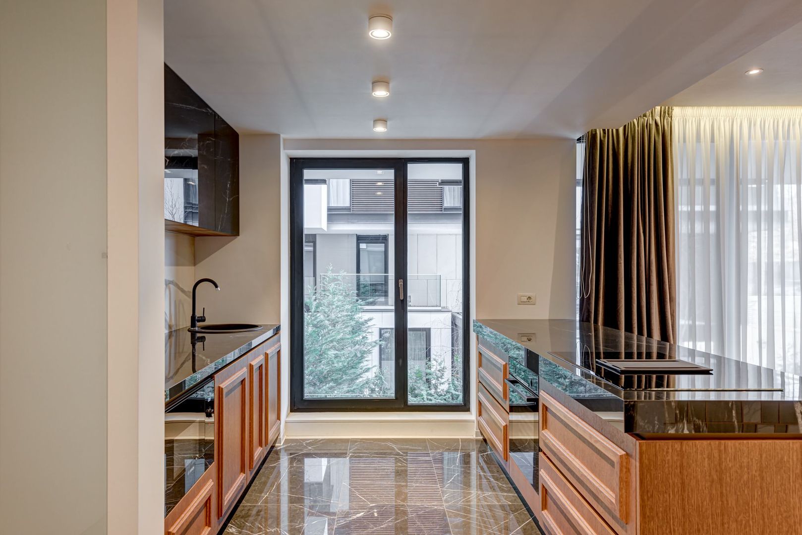 Apartament spatios 4 camere tip duplex | One Charles de Gaulle - Poză 4