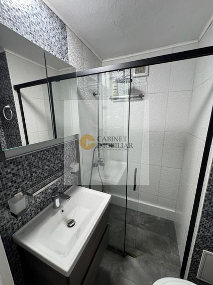 2 camere I Etaj 3 I Bd General Gh Magheru I Balcon deschis - Poză 9