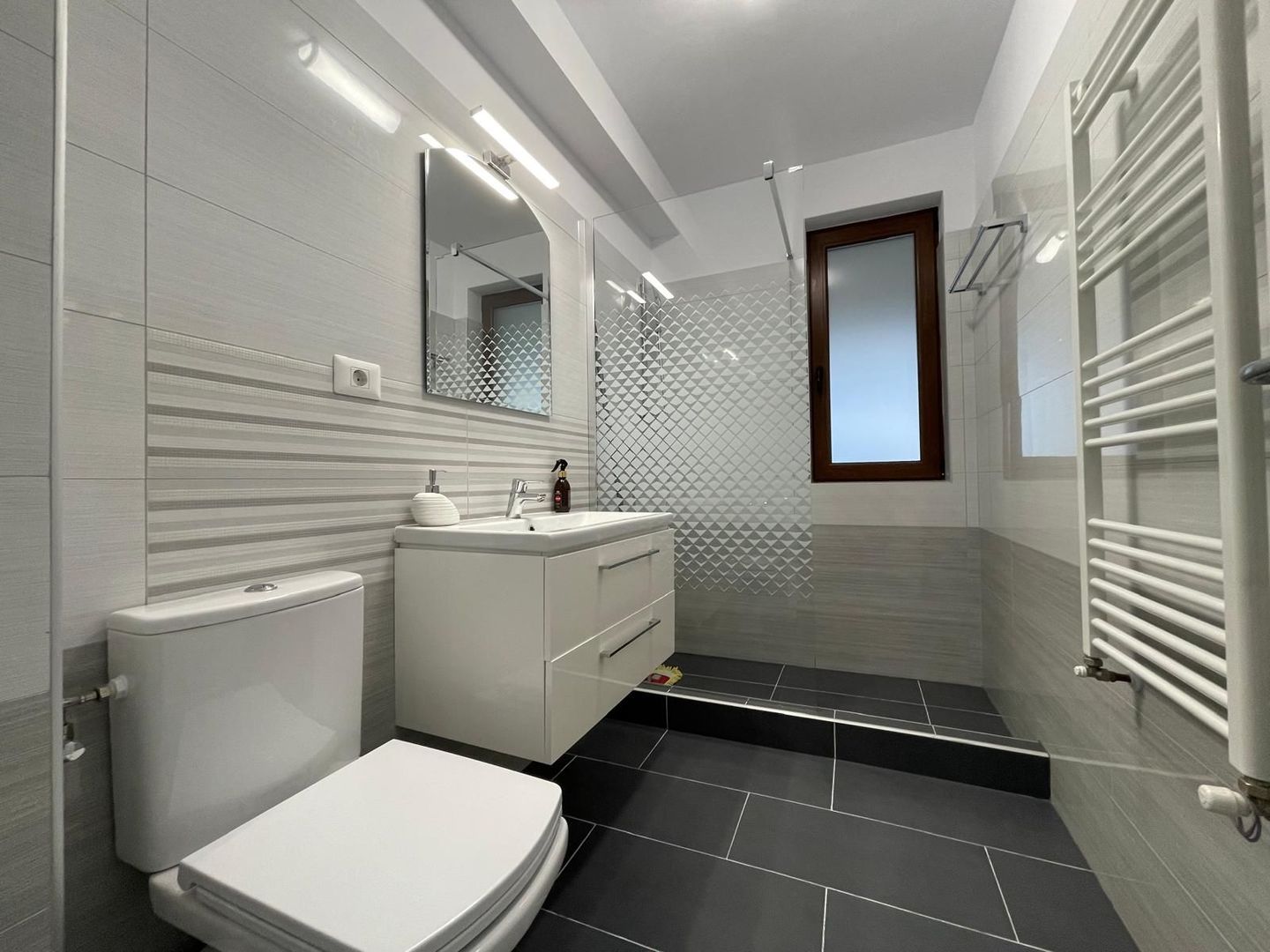 Casa insiruita- 3 camere - mobilat - Calea Urseni - Poză 14