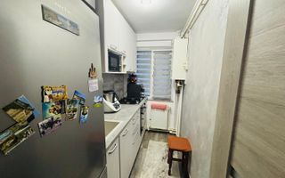 Apartament 3 camere • Zonă Universitate • 90.000 € - Poză 4