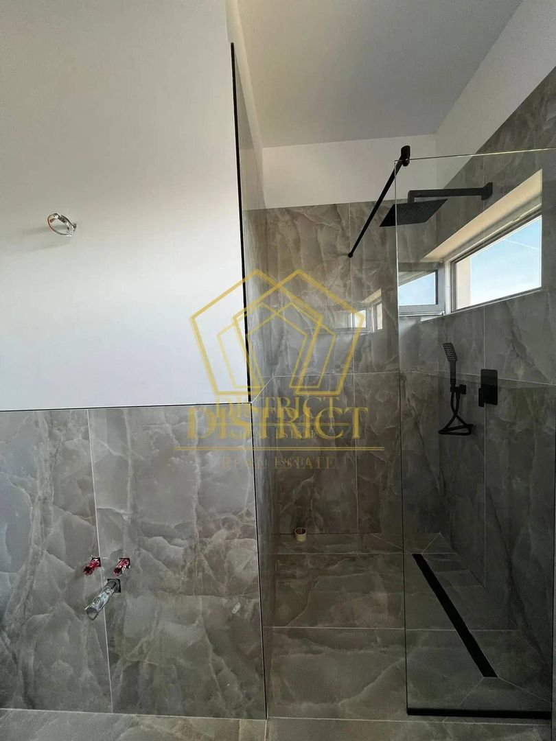 Duplex 5 camere despartit prin camera tehnica | Ghiroda - Poză 14