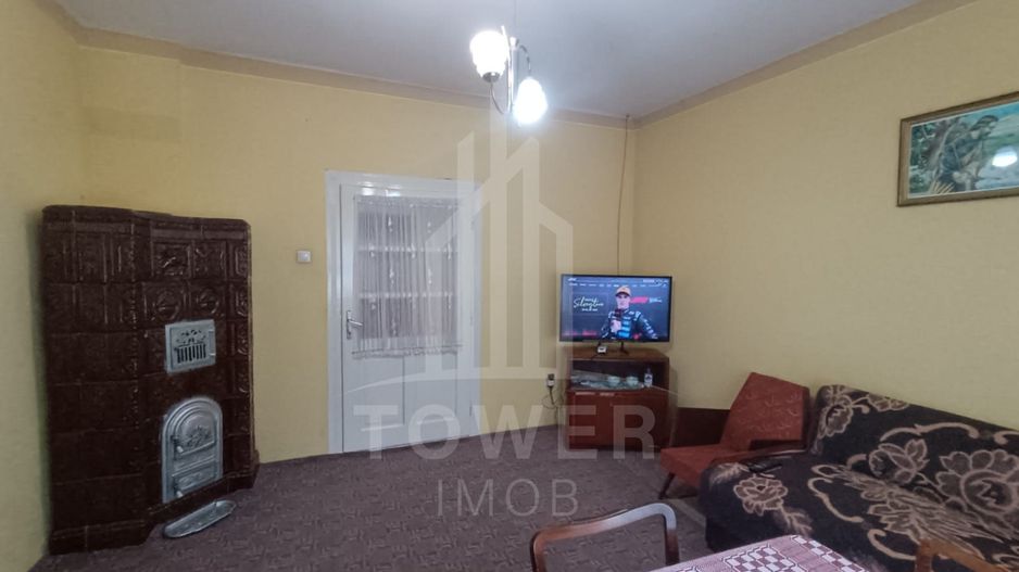 Casă tradițională de vânzare în Poiana Sibiului - Poză 3