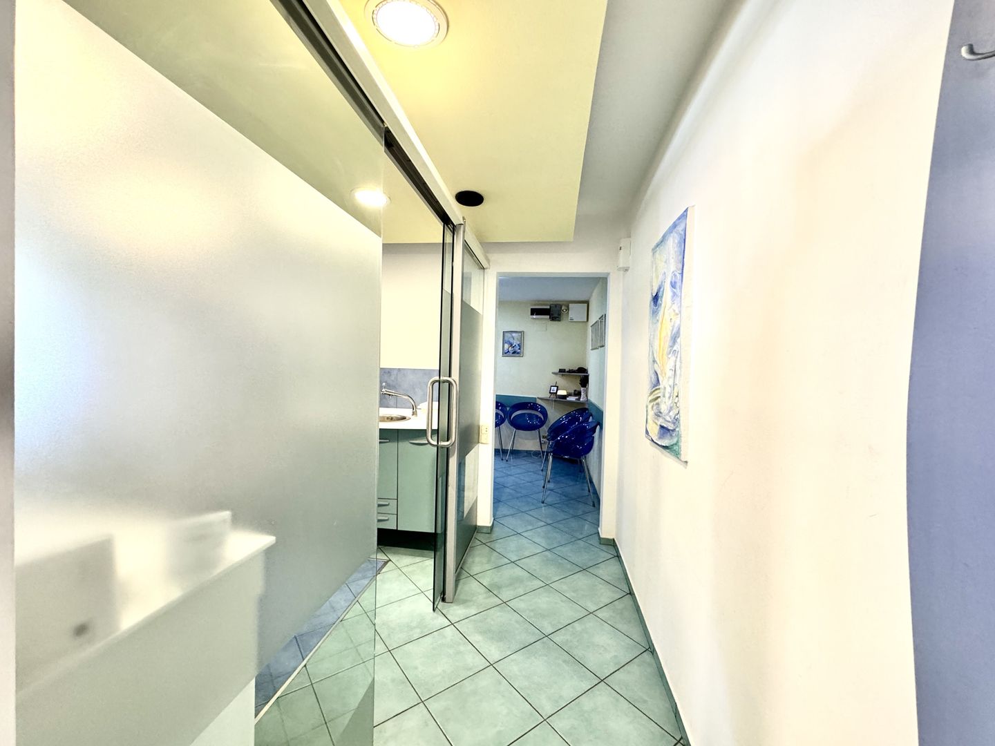 Cabinet stomatologic cu tradiție 20+ ani - dotat si funcțional - Poză 10