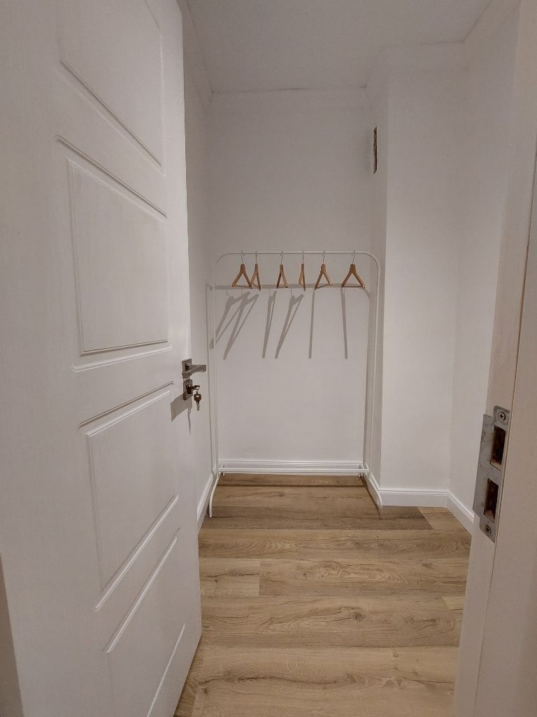 APARTAMENT  CENTRAL PIATA VICTORIEI - Poză 4