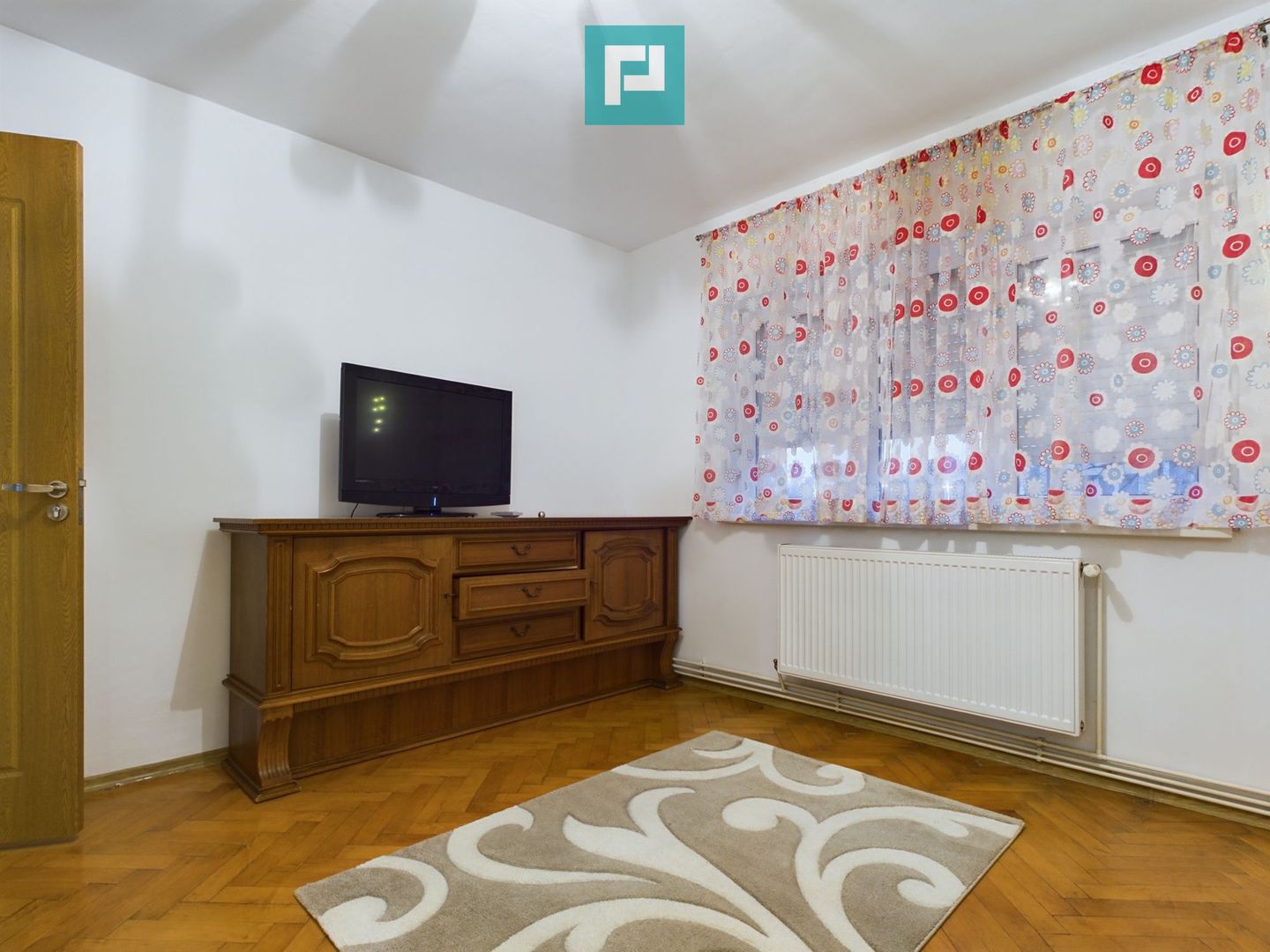 Apartament cu 3 camere de închiriat zona 300 - Poză 1