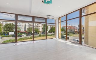 Spațiu comercial renovat, vitrină 8 m, Etaj 1 - Poză 1