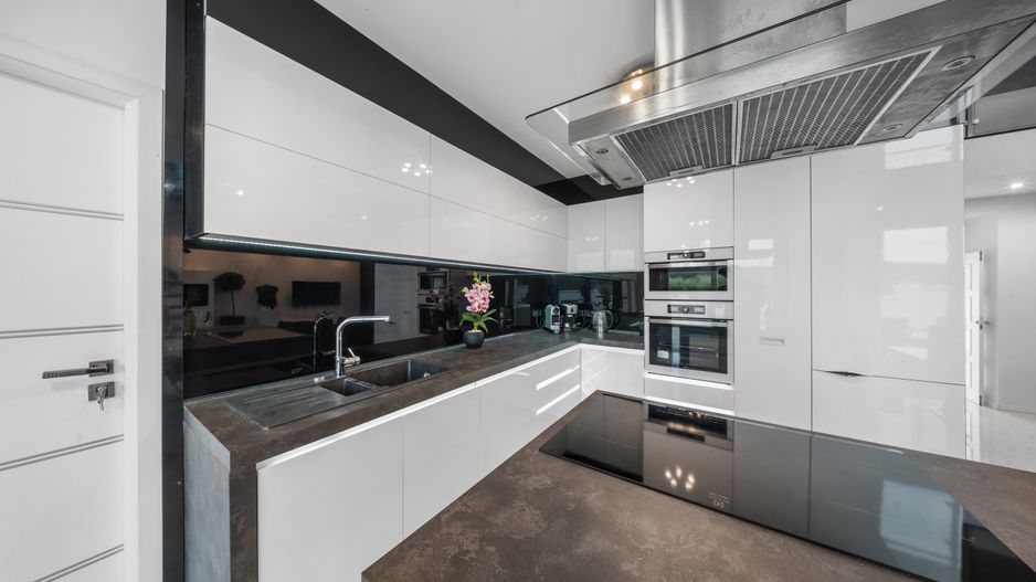 Vilă exclusivistă cu arhitectură și mobilier de designer I Livezeni - Poză 6
