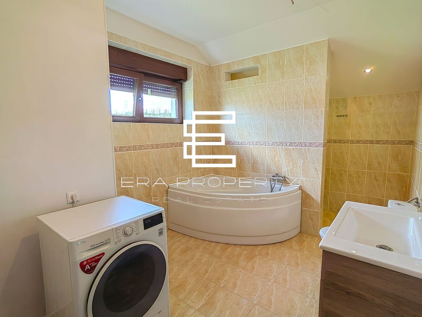 Casă individuală, 5 camere | 136 mp | teren 372 mp| Bavaria - Poză 13