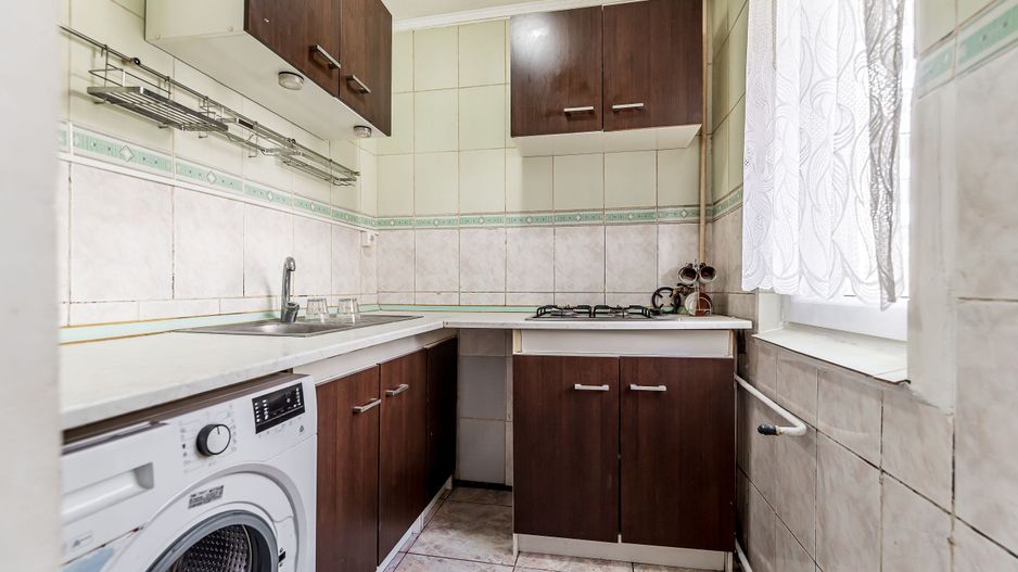 Apartament cu 3 camere, etaj 1 + loc de parcare pe Aleea Predeal - Poză 8