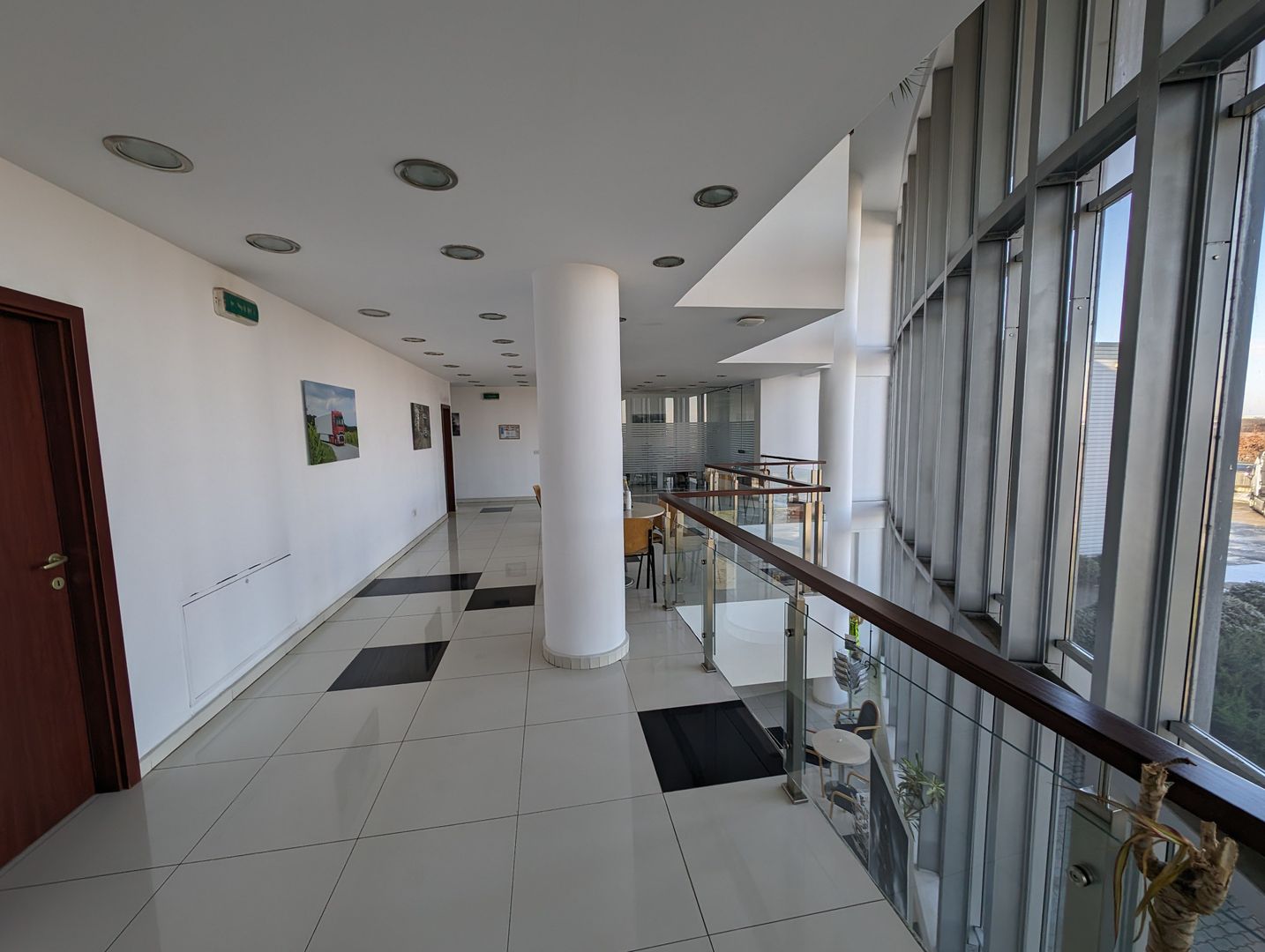 Hala cu teren generos langa acces A1 - Poză 9