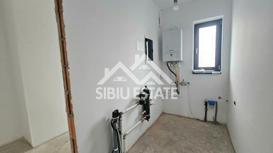 Casa parter cu pivnita, Sibiu locatie Cristian - Poză 11