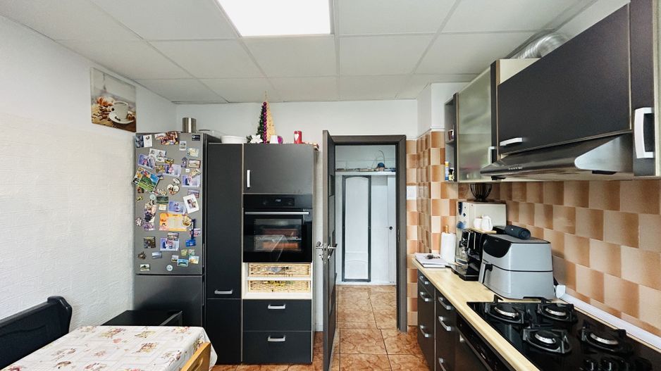 Apartament decomandat, 58 mp utili, mobilat modern - Zona Rahovei - Poză 2