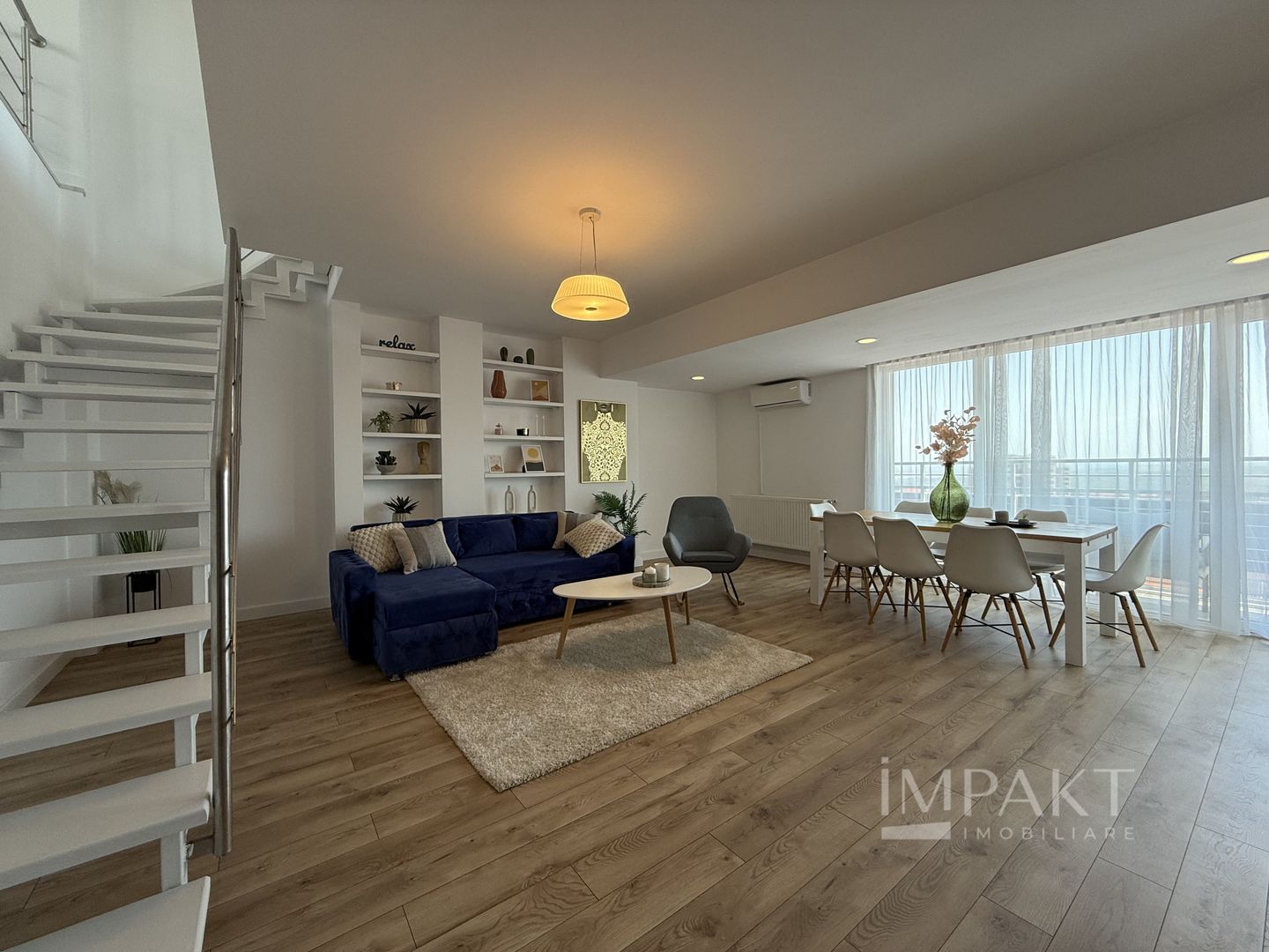 Penthouse pe doua niveluri cu 5 camere in cartierul Buna Ziua - Poză 1