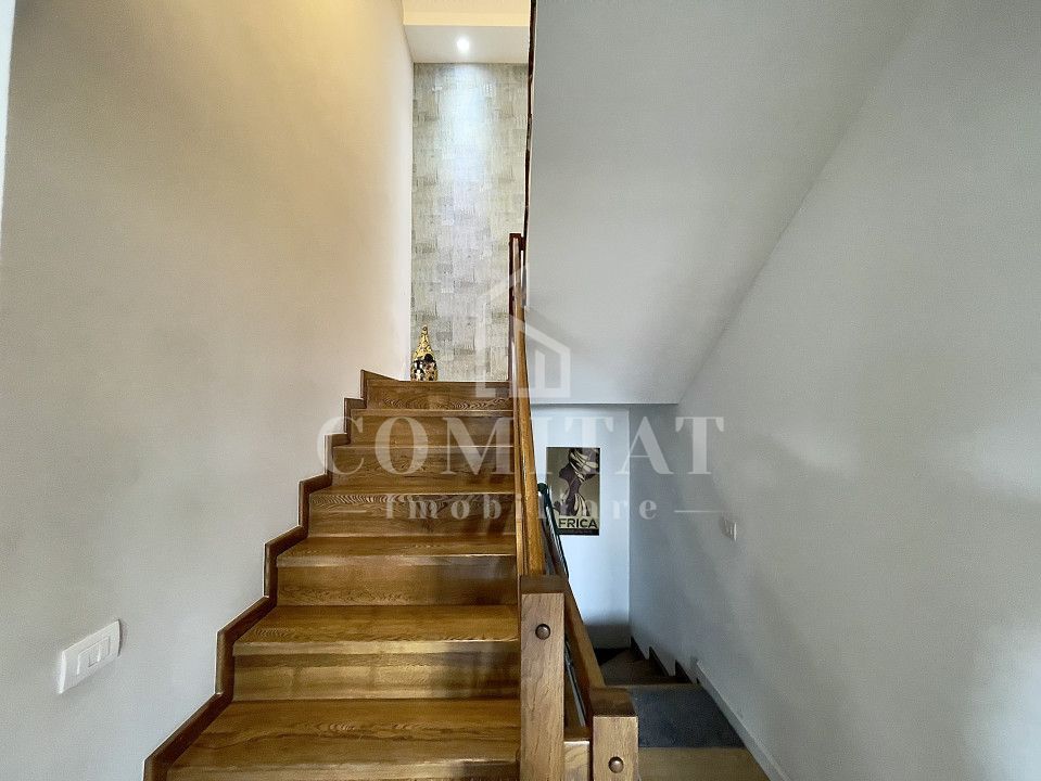 Casă cochetă cu teren generos și panoramă Chinteni - Poză 23