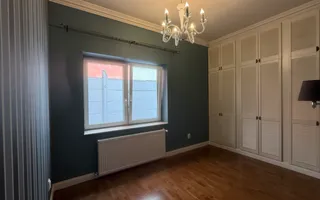 Apartament modern la vila cu gradina si teren 263mp aproape de centru - Poză 13