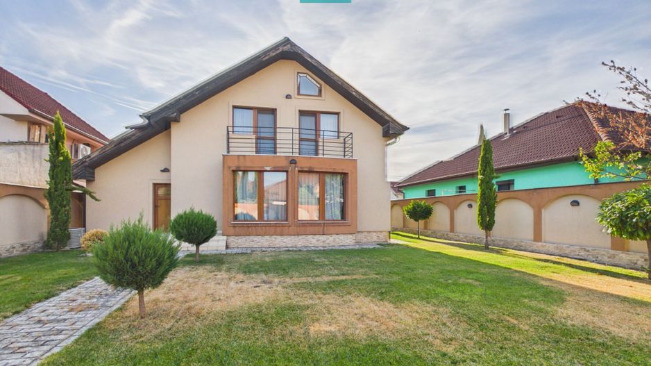 Casă de vânzare- 490 mp in Grigorescu /Oradea - Poză 1