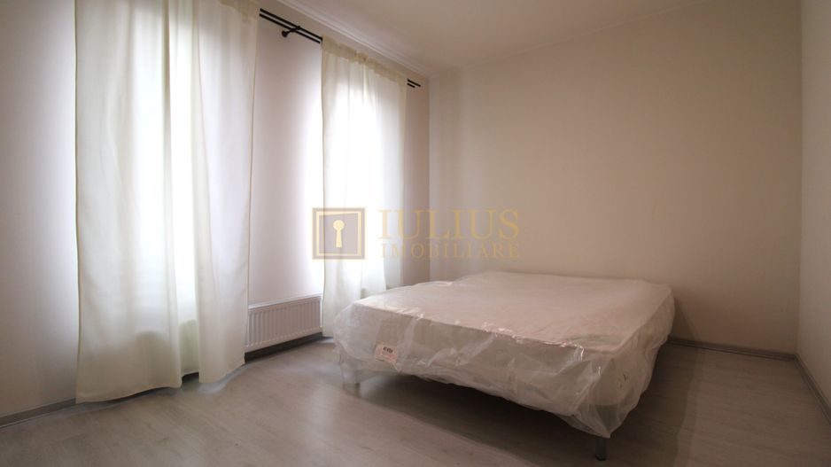 Casa Giroc, 4 camere, 2 bai, curte interioara. - Poză 14