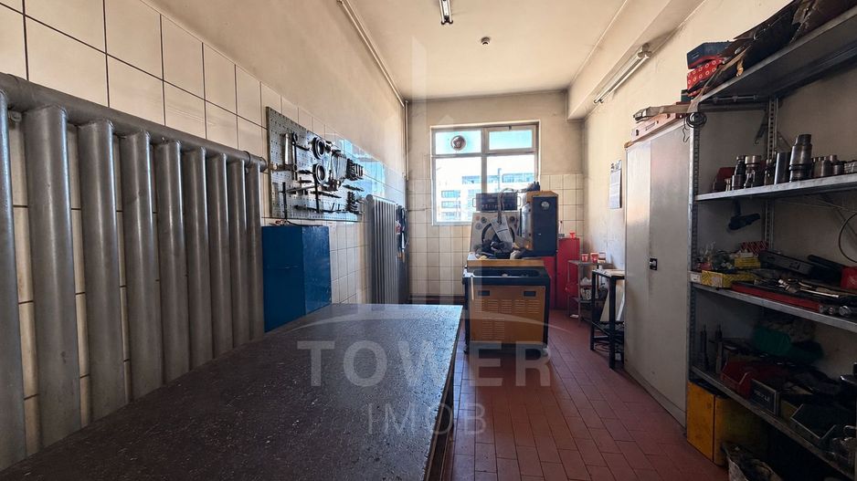Hala industrială+spații administrative- Str. Tractorului - Poză 9