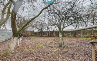 Casă cu 2 corpuri și 3 camere în Nădab - Poză 13