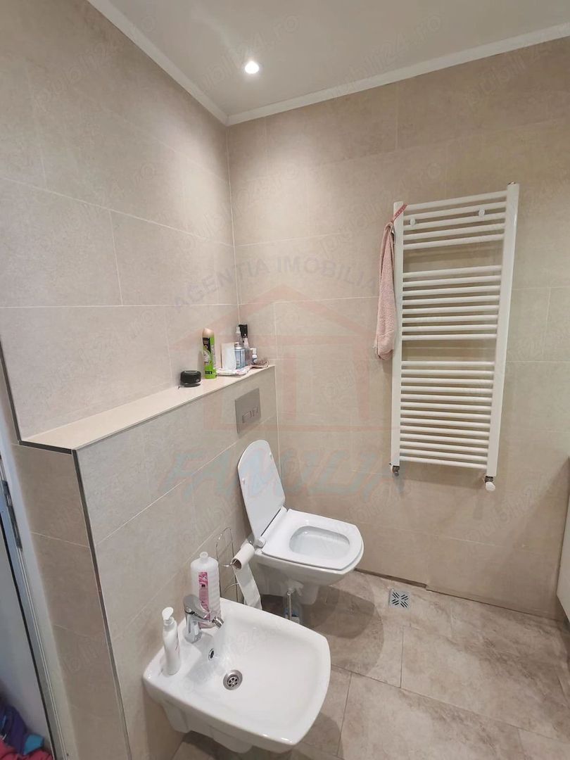 APARTAMENT DE VANZARE,3 CAMERE, 68.000 EURO - Poză 3