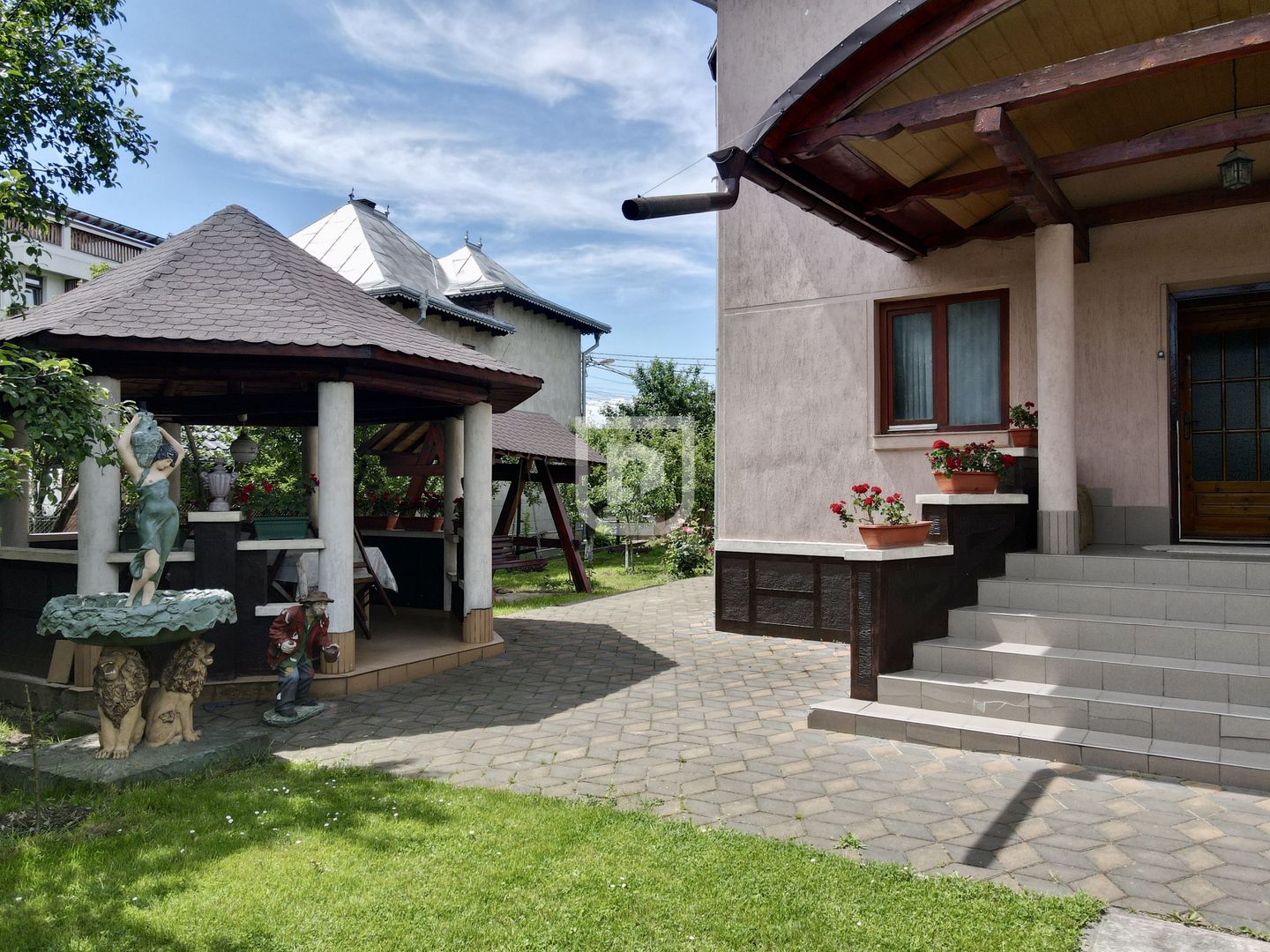 Pensiune si Casa Ultracentral | Gura Humorului | Arinis | Bucovina - Poză 4