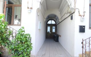Apartament renovat in zona centrala - Poză 13