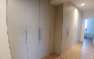 Apartament in imobil nou, suprafata generoasa, dressing, parcare - Poză 7