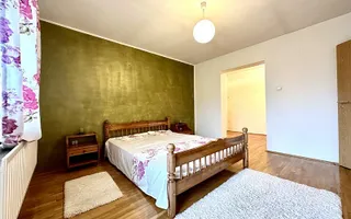 Casa la intrare în Ghiroda - Poză 19