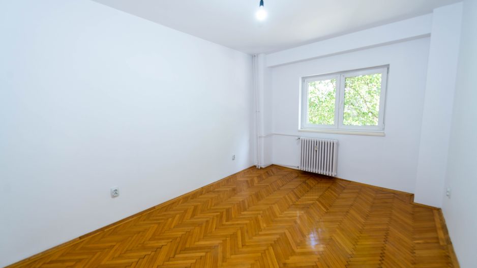 Apartament 3 camere decomandat, 88 mp, an 1982, Piata 1 Mai, Victoriei - Poză 9