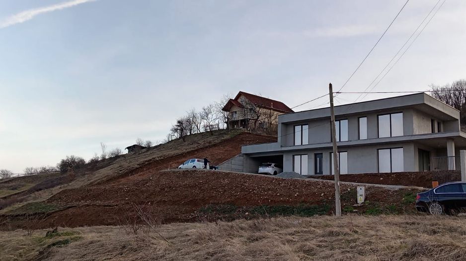 Teren ieftin gata sa construiesti - Poză 2
