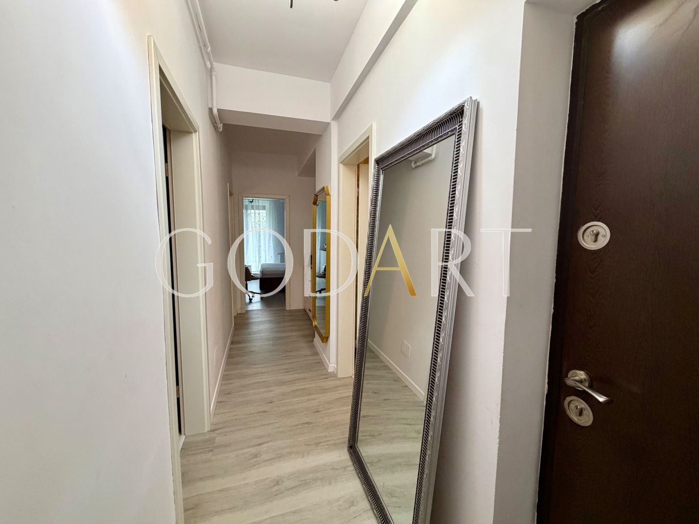 Apartament 3 camere | Curte | Mobilat Utilat LUX | Parcare - Poză 19