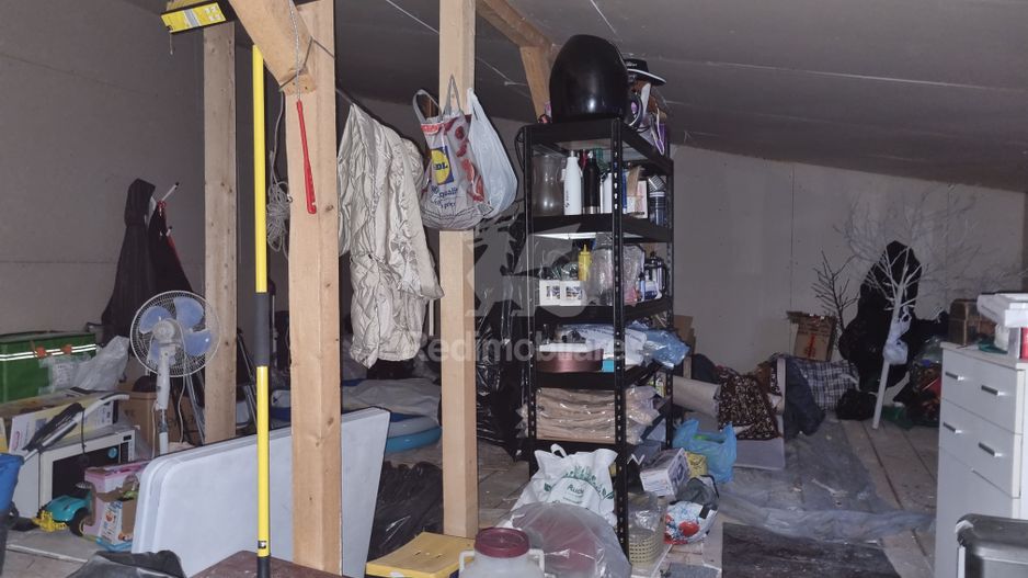 Casă funcțională, curte proprie, finisaje moderne - Poză 8