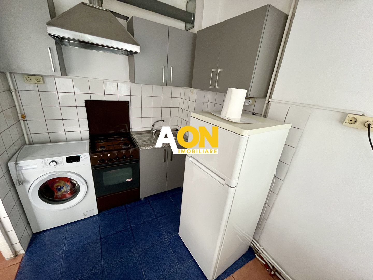 Garsonieră, Etaj 2, Bloc cu Lift, Zona Hotel Cetate - Poză 3