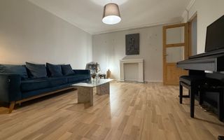 Apartament renovat cu CENTRALA PROPRIE - Poză 1