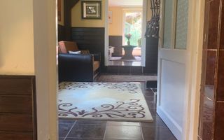 Casă în centrul Cisnădioarei cu 243mp de locuit și teren de 936mp - Poză 31