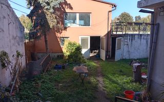 Casa cu 2 corpuri de cladire | zona 7 Noiembrie - Poză 11