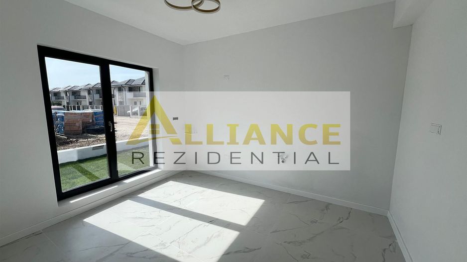 Vila Individuala  - 4 camere - 3 bai-teren -320-600 M de STV - Poză 8